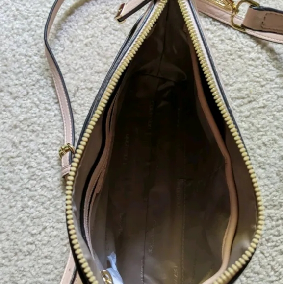 Calvin Klein Bags Calvin Klein Sonoma Crossbody Bag Poshmark